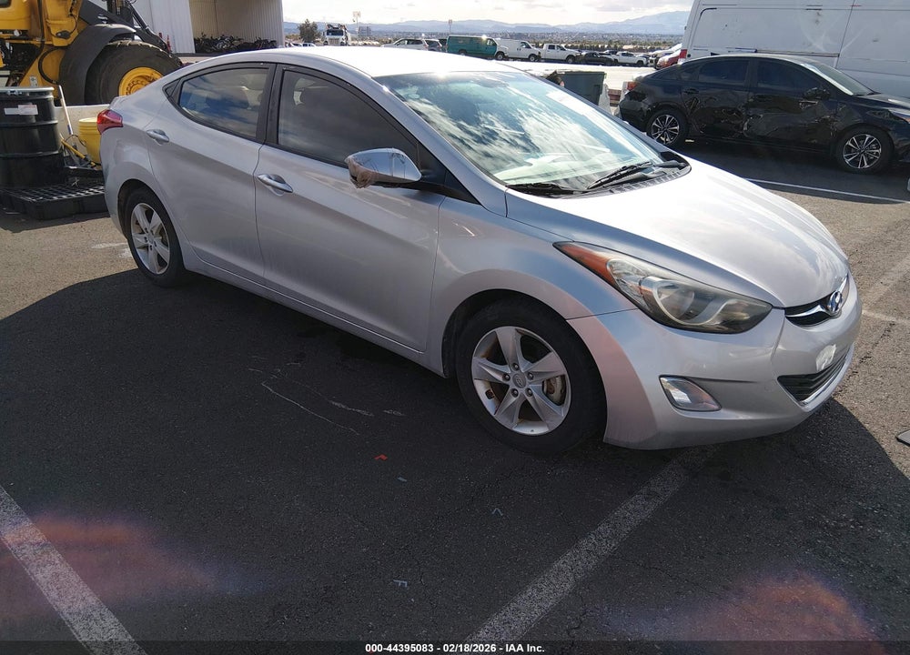2013 HYUNDAI ELANTRA GLS VIN: KMHDH4AE8DU800034