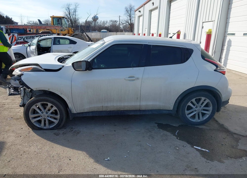 2015 NISSAN JUKE S VIN: JN8AF5MV4FT563084