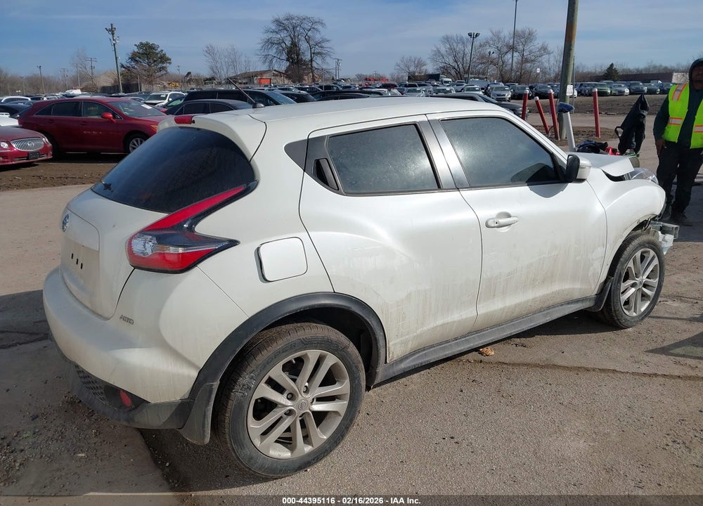 2015 NISSAN JUKE S VIN: JN8AF5MV4FT563084