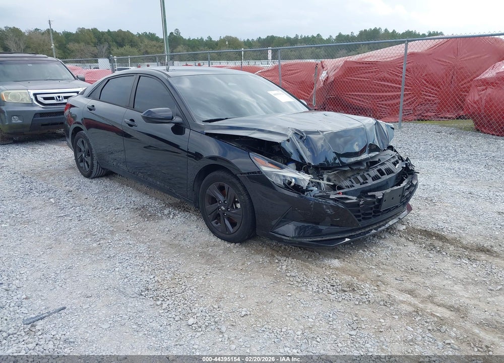 2021 HYUNDAI ELANTRA SEL VIN: 5NPLM4AG4MH013525
