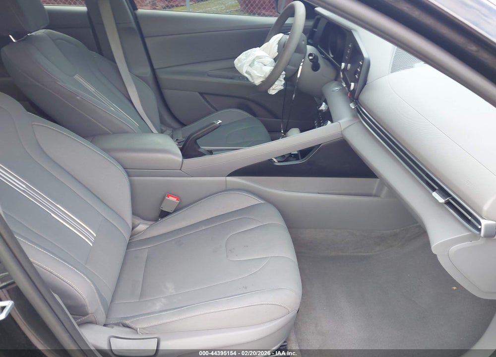 2021 HYUNDAI ELANTRA SEL VIN: 5NPLM4AG4MH013525