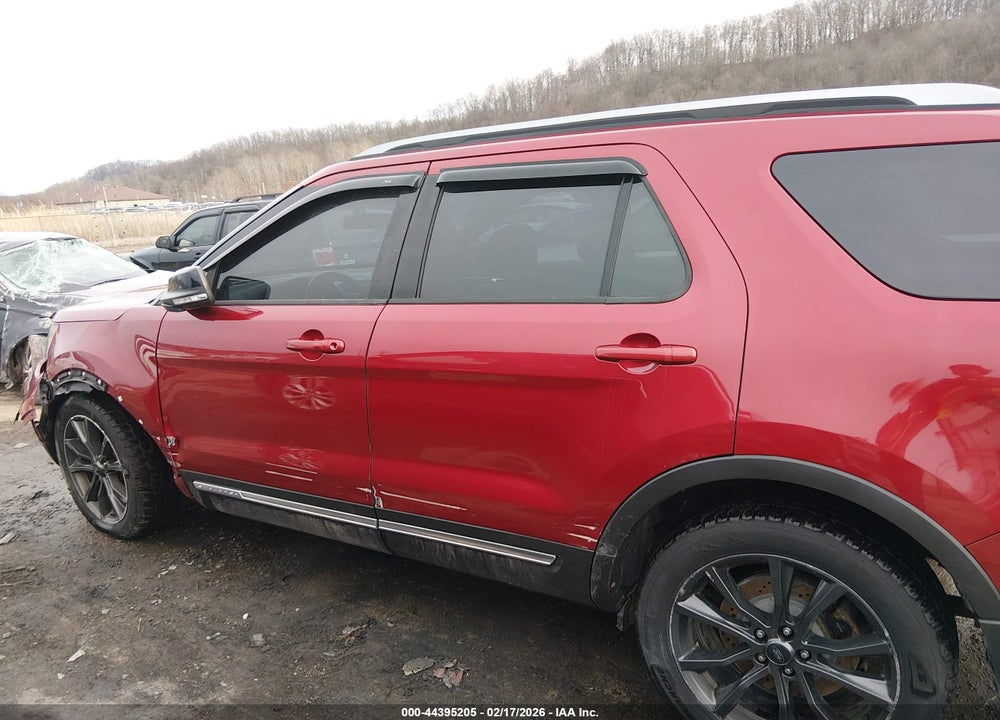 2017 FORD EXPLORER XLT VIN: 1FM5K8D82HGA02426