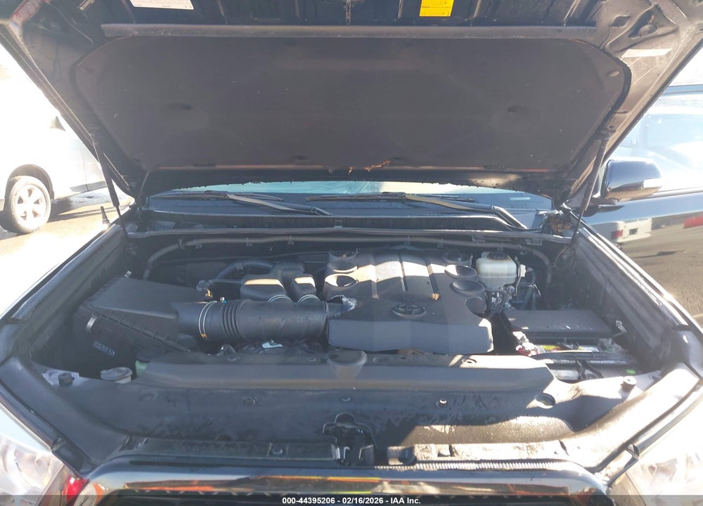 2011 TOYOTA 4RUNNER LIMITED V6 VIN: JTEBU5JR0B5034030
