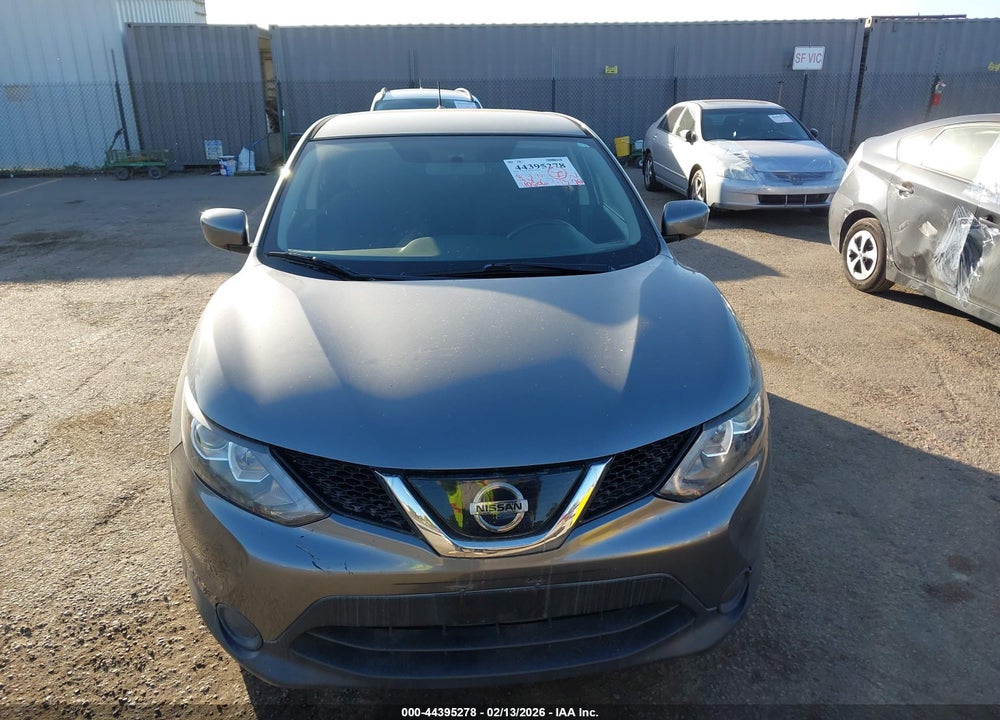 2018 NISSAN ROGUE SPORT S VIN: JN1BJ1CP7JW185556