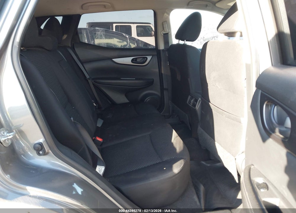 2018 NISSAN ROGUE SPORT S VIN: JN1BJ1CP7JW185556
