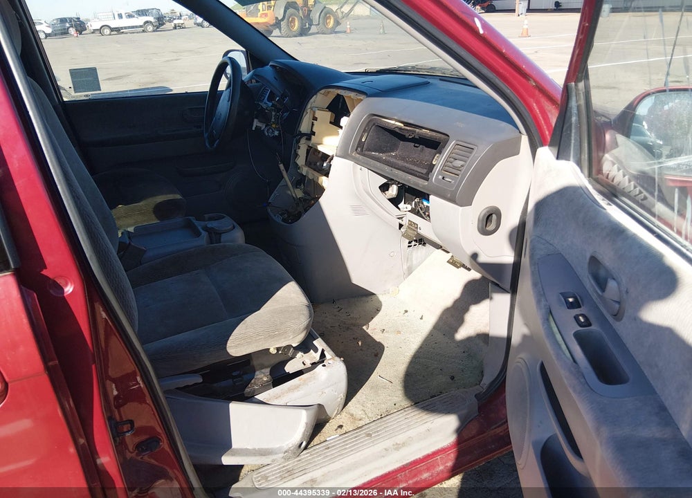 2004 KIA SEDONA EX VIN: KNDUP131446510801