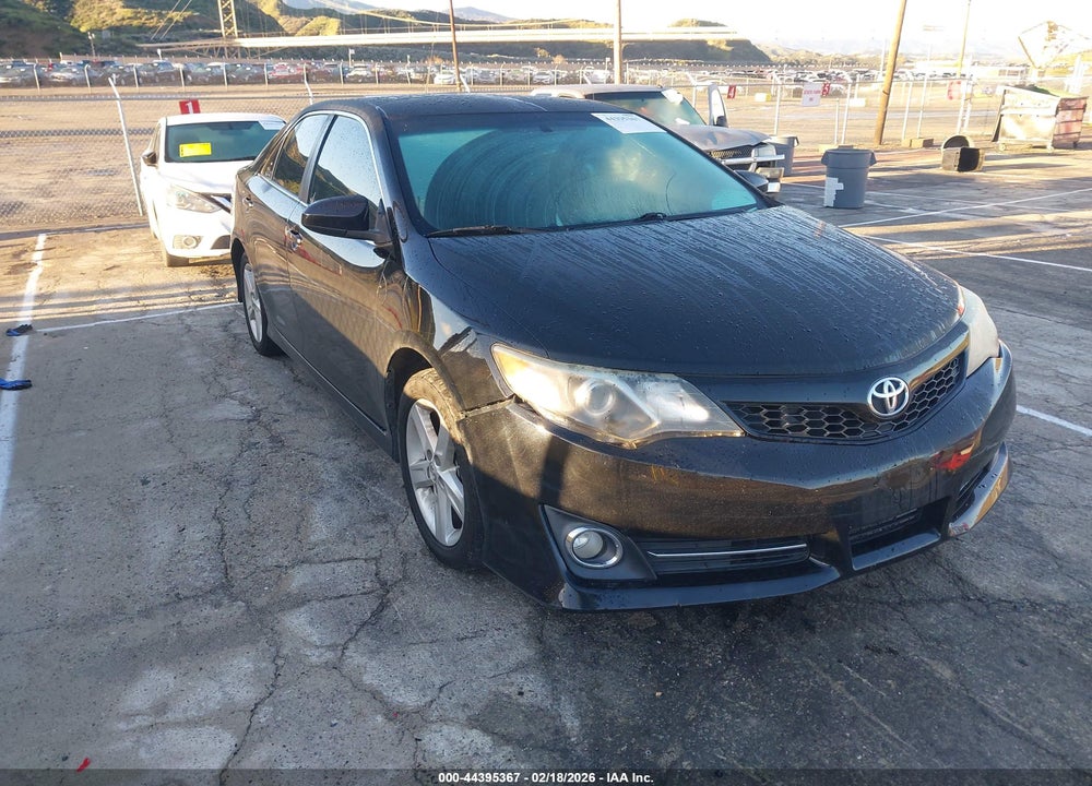 2014 TOYOTA CAMRY SE VIN: 4T1BF1FK3EU771893
