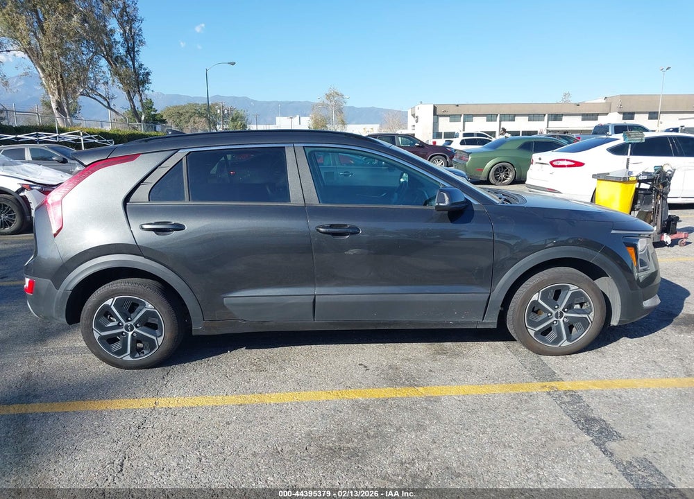 2023 KIA NIRO EX VIN: KNDCR3LE5P5101415