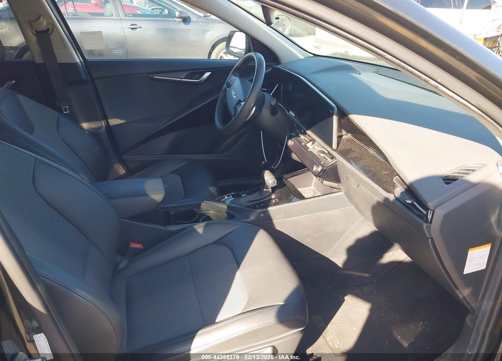 2023 KIA NIRO EX VIN: KNDCR3LE5P5101415