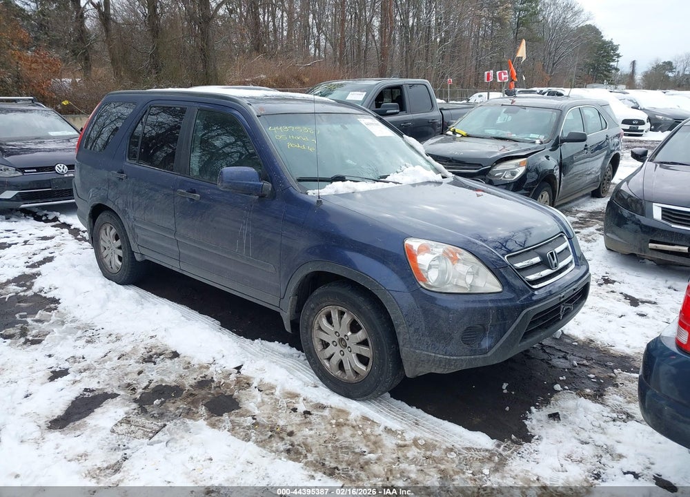 2005 HONDA CR-V EX VIN: SHSRD78835U332093