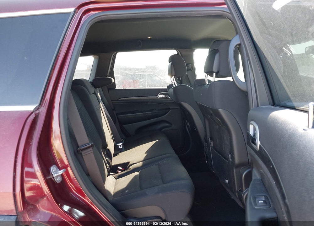 2019 JEEP GRAND CHEROKEE LAREDO E 4X4 VIN: 1C4RJFAG9KC737217
