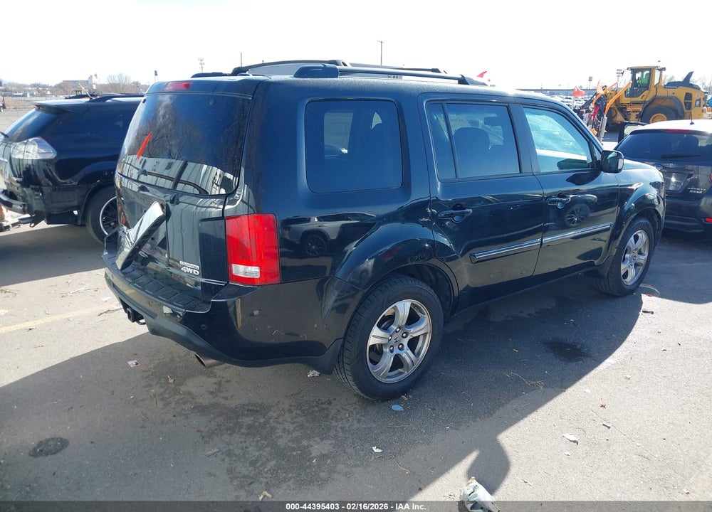 2013 HONDA PILOT TOURING VIN: 5FNYF4H94DB044246