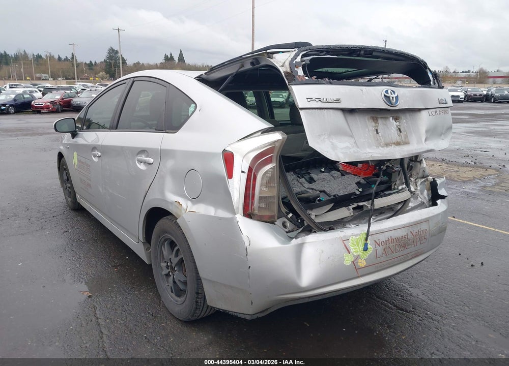 2015 TOYOTA PRIUS TWO VIN: JTDKN3DU3F1945729