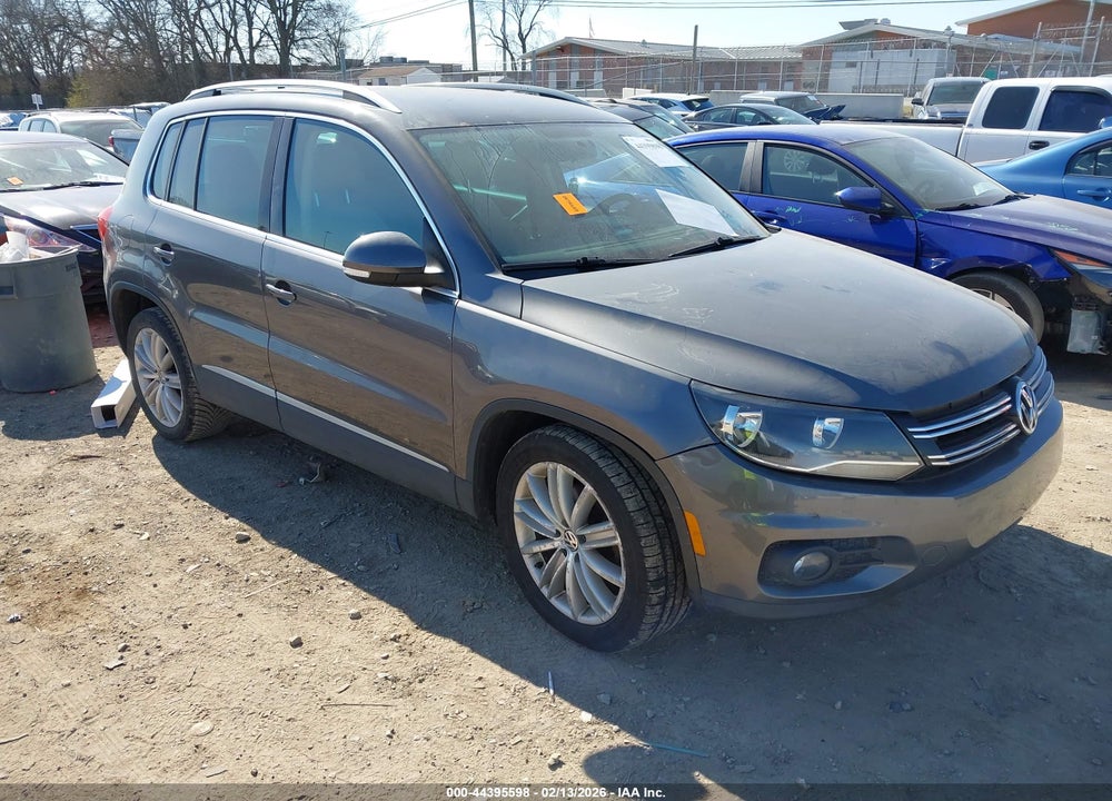 2014 VOLKSWAGEN TIGUAN SE VIN: WVGBV3AX6EW506231