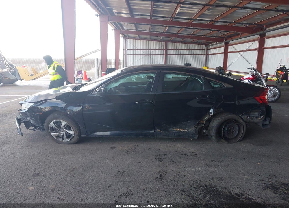 2019 HONDA CIVIC LX VIN: 19XFC2F65KE200679