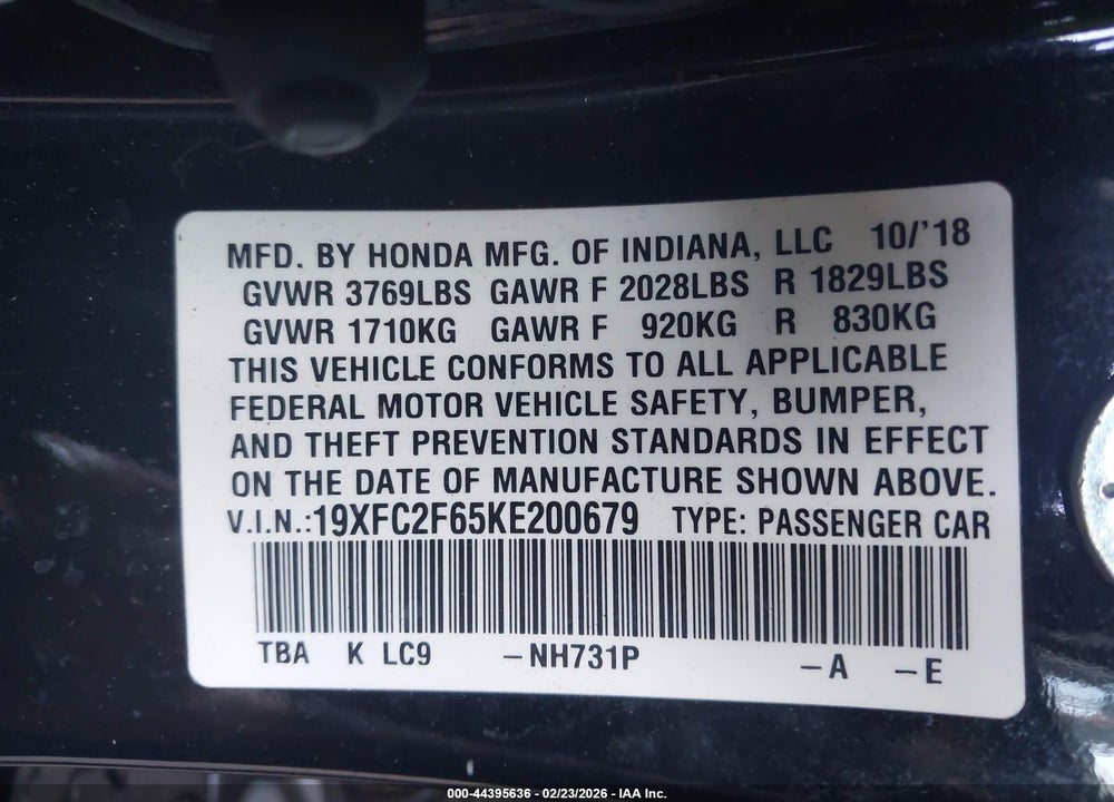 2019 HONDA CIVIC LX VIN: 19XFC2F65KE200679