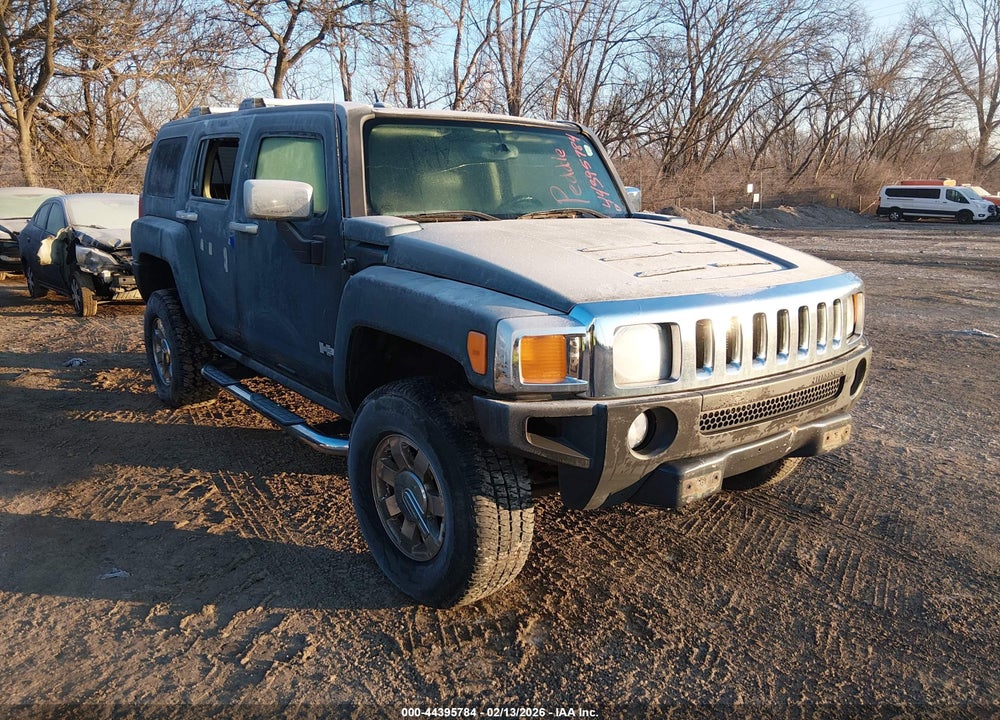 2007 HUMMER H3 SUV VIN: 5GTDN13E578118453