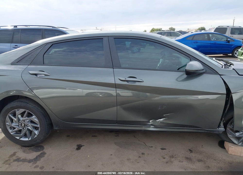 2024 HYUNDAI ELANTRA SEL VIN: KMHLM4DG8RU712161