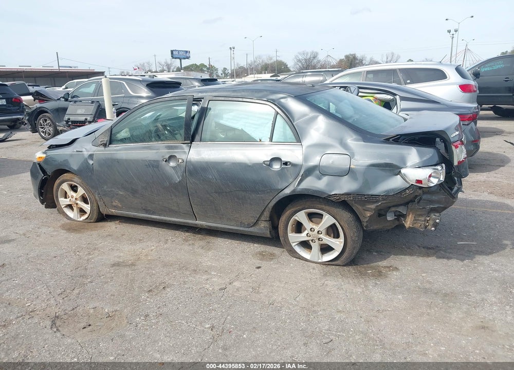 2013 TOYOTA COROLLA LE VIN: 2T1BU4EE8DC070124