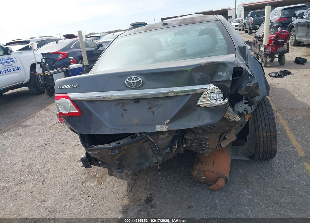2013 TOYOTA COROLLA LE VIN: 2T1BU4EE8DC070124