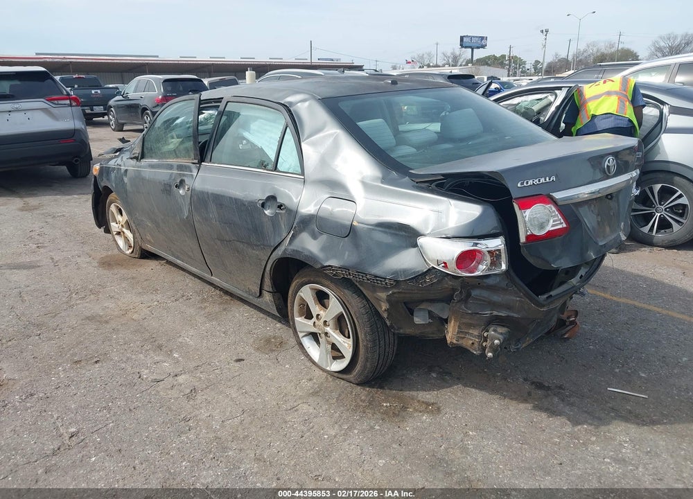 2013 TOYOTA COROLLA LE VIN: 2T1BU4EE8DC070124