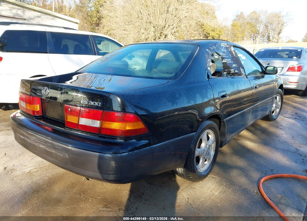 1998 LEXUS ES 300 VIN: JT8BF28G2W5038909