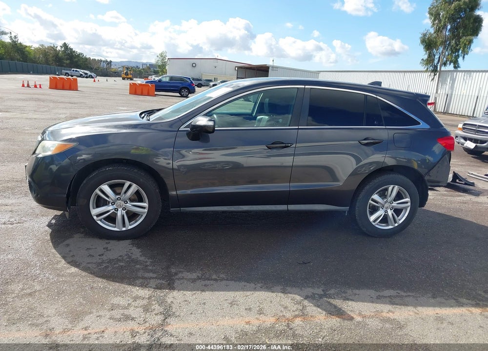 2014 ACURA RDX VIN: 5J8TB3H33EL013923