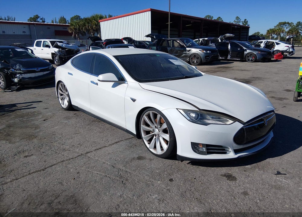 2013 TESLA MODEL S VIN: 5YJSA1CN7DFP20339