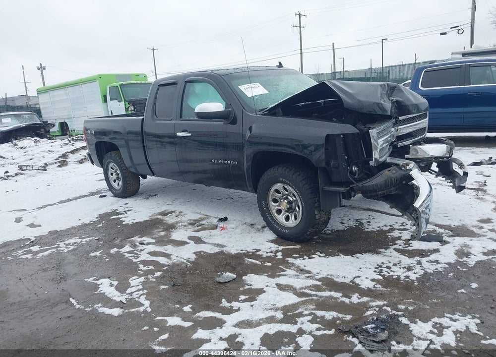 2013 CHEVROLET SILVERADO 1500 LT VIN: 1GCRKSEA7DZ334364