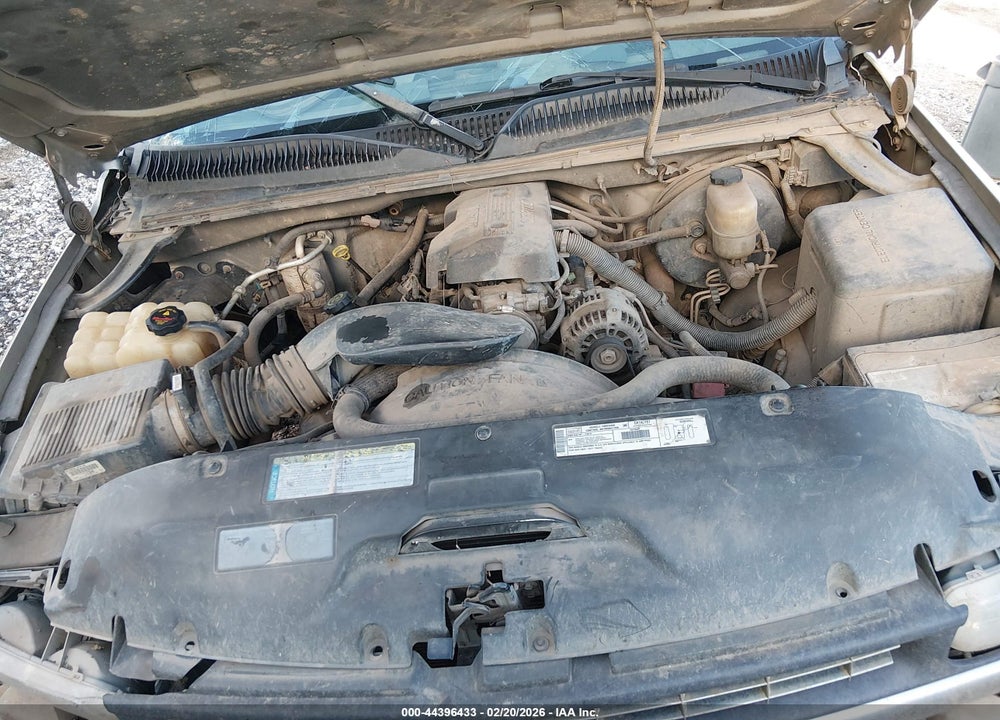 2000 CHEVROLET SILVERADO 1500 LS VIN: 1GCEK14T4YZ308452