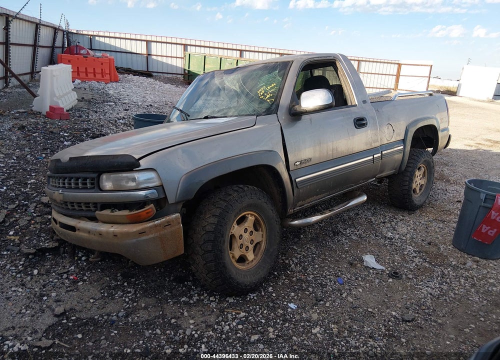 2000 CHEVROLET SILVERADO 1500 LS VIN: 1GCEK14T4YZ308452