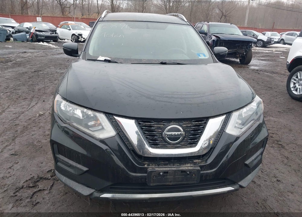 2018 NISSAN ROGUE SV VIN: KNMAT2MVXJP610834