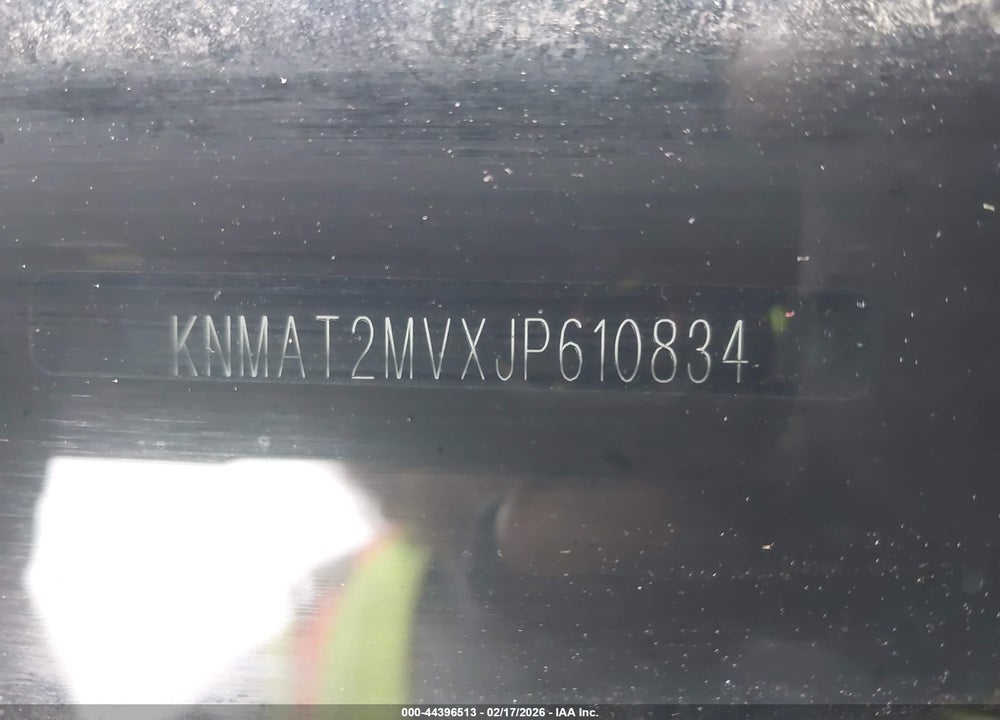 2018 NISSAN ROGUE SV VIN: KNMAT2MVXJP610834