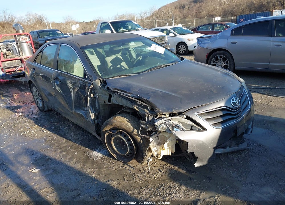 2011 TOYOTA CAMRY LE VIN: 4T1BF3EK5BU180621