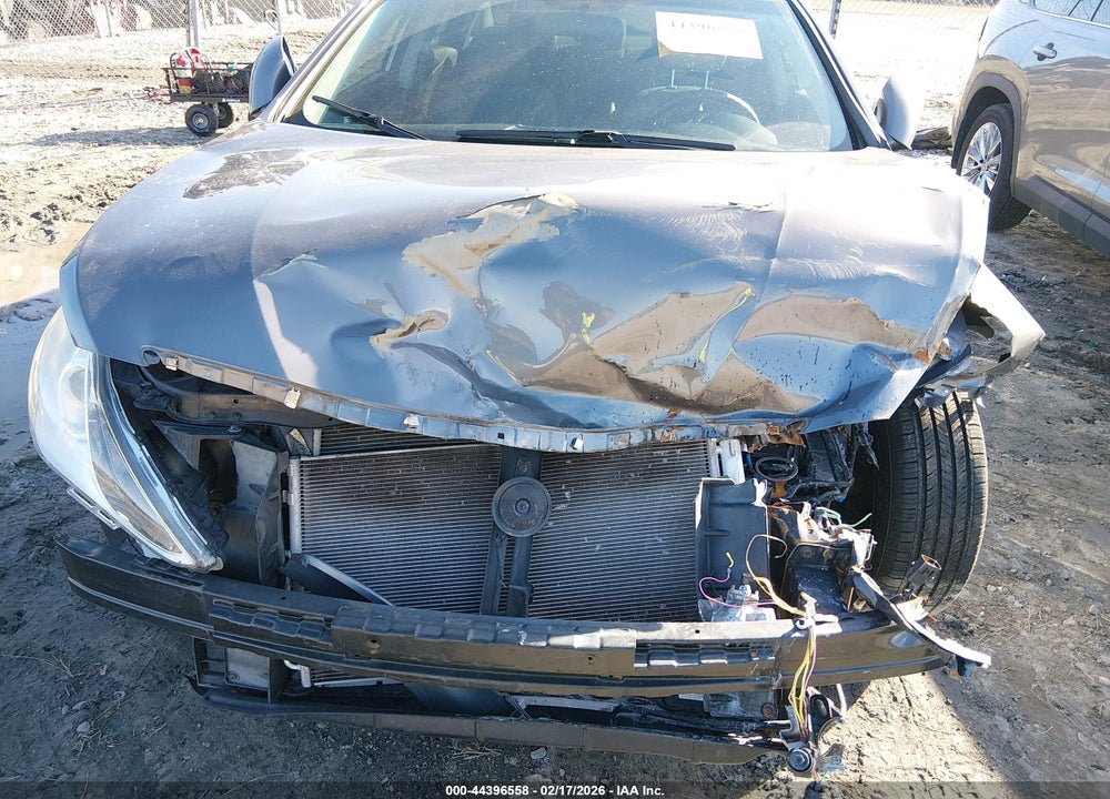 2011 HYUNDAI SONATA GLS VIN: 5NPEB4AC7BH126913