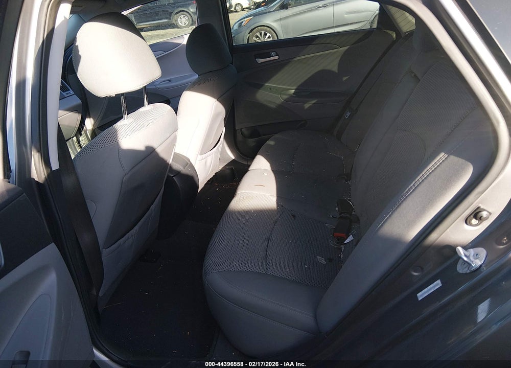 2011 HYUNDAI SONATA GLS VIN: 5NPEB4AC7BH126913
