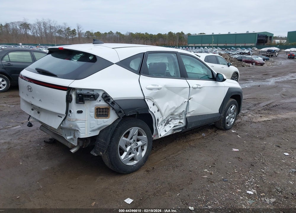 2024 HYUNDAI KONA SE VIN: KM8HACAB3RU102637