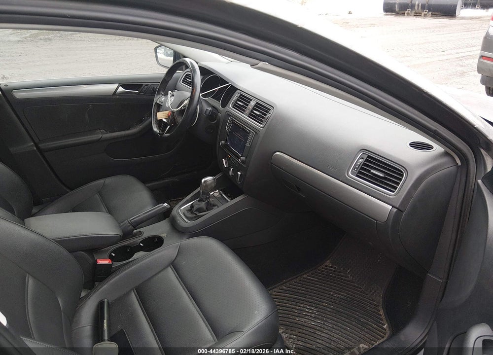 2017 VOLKSWAGEN JETTA 1.4T SE VIN: 3VWDB7AJ4HM259236