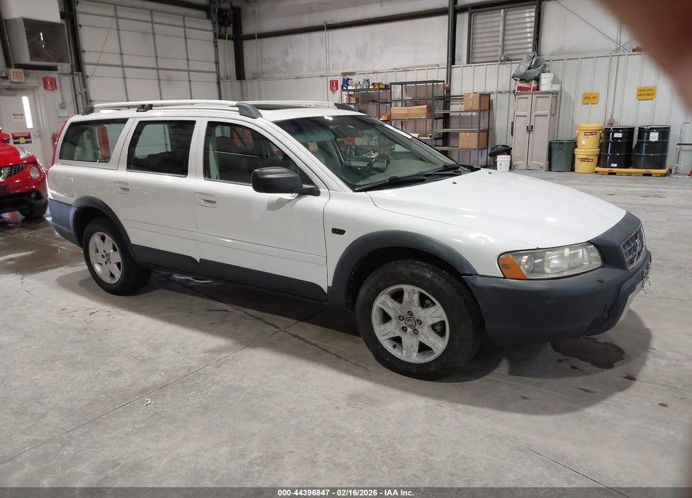 2005 VOLVO XC70 2.5T AWD VIN: YV1SZ592351174673