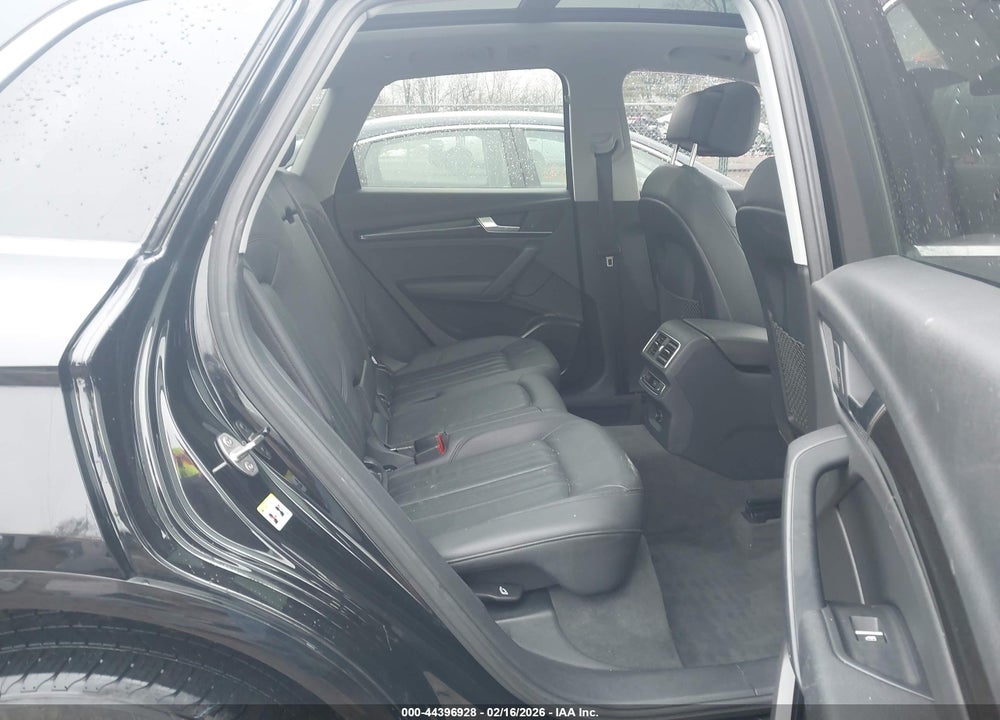 2018 AUDI Q5 2.0T PREMIUM/2.0T TECH PREMIUM VIN: WA1BNAFY1J2203847