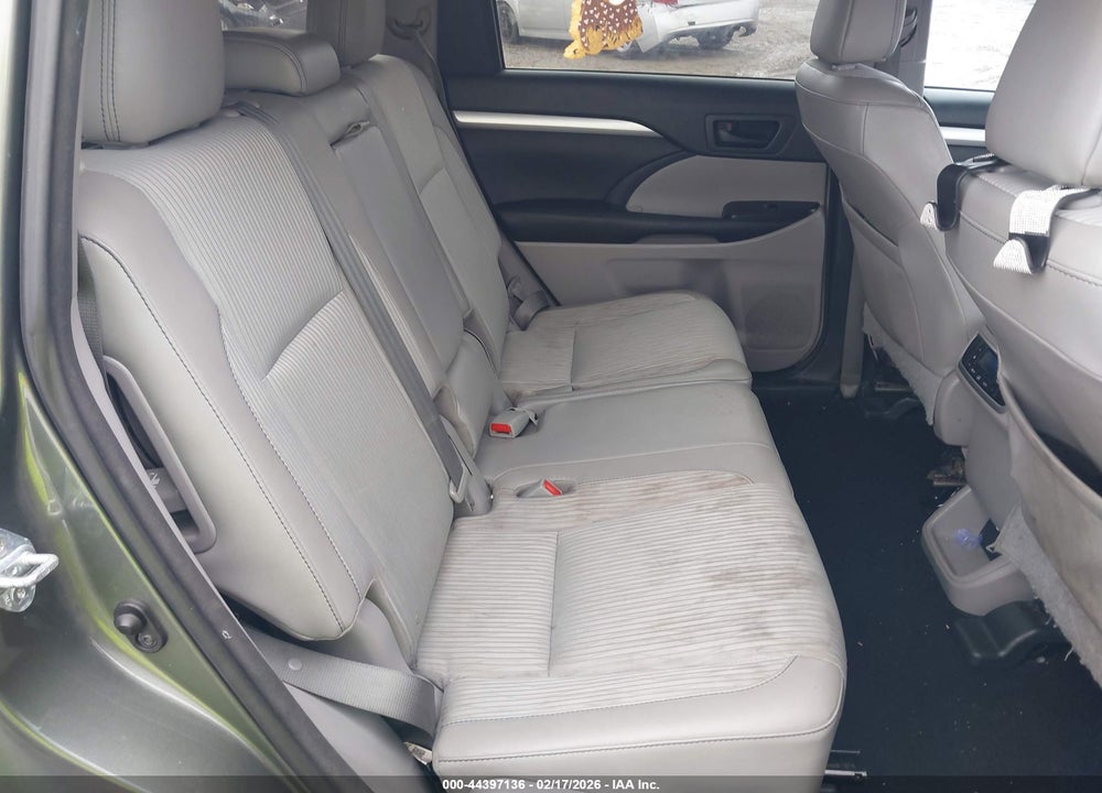 2016 TOYOTA HIGHLANDER LE PLUS V6 VIN: 5TDBKRFH7GS354240