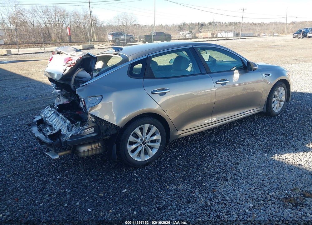 2016 KIA OPTIMA EX VIN: 5XXGU4L38GG042893