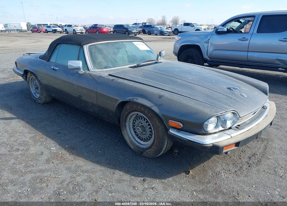 1987 JAGUAR XJS VIN: SAJNV5842HC136492