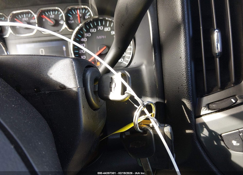 2014 CHEVROLET SILVERADO 1500 1LT VIN: 1GCVKREC0EZ262000