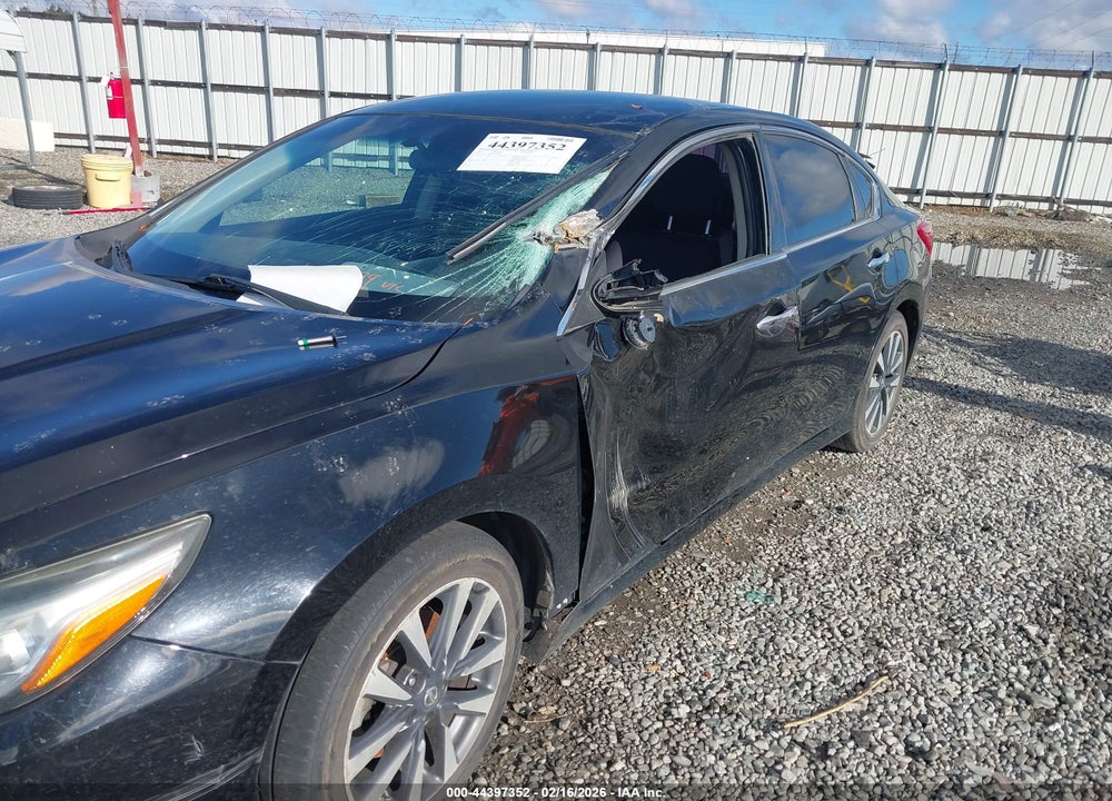 2017 NISSAN ALTIMA VIN: 1N4AL3AP1HC202502