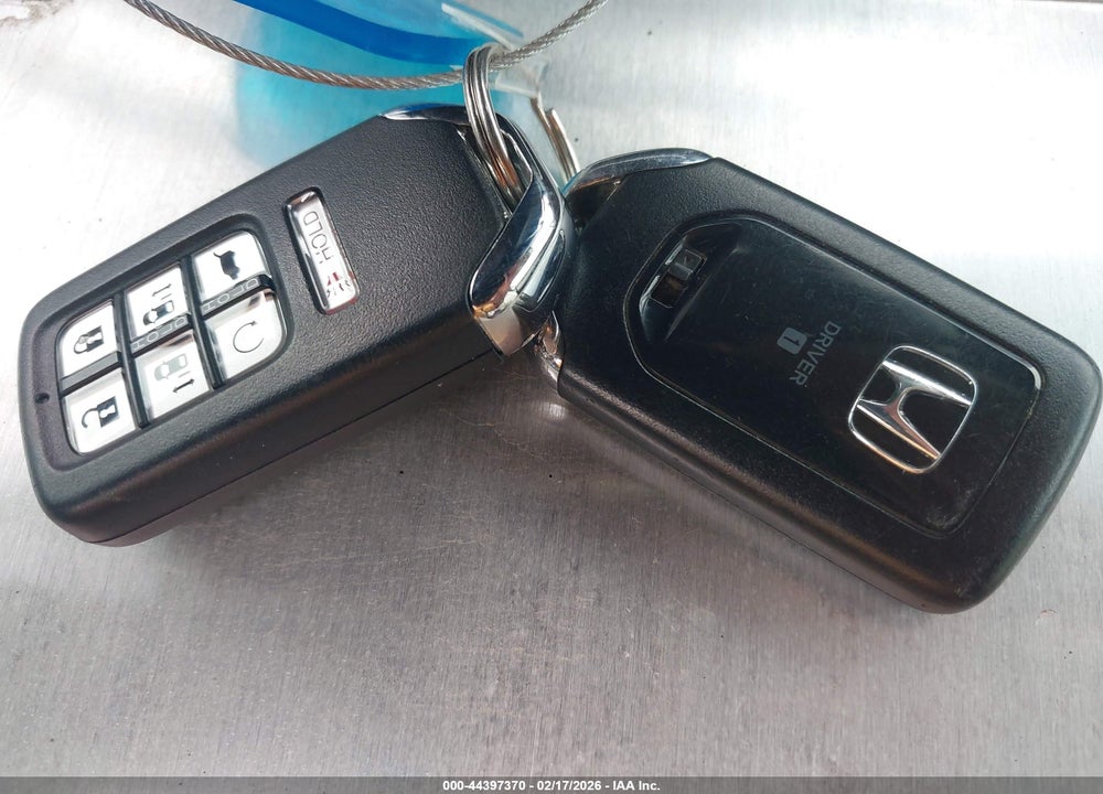 2018 HONDA ODYSSEY EX-L VIN: 5FNRL6H7XJB049857