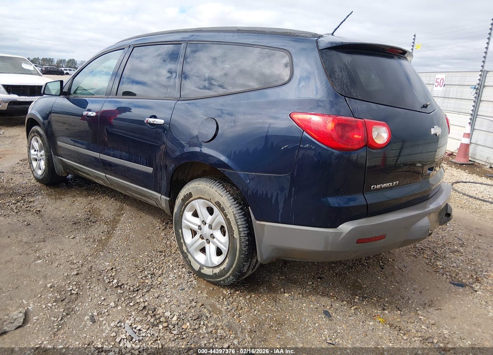 2012 CHEVROLET TRAVERSE LS VIN: 1GNKRFED8CJ223826