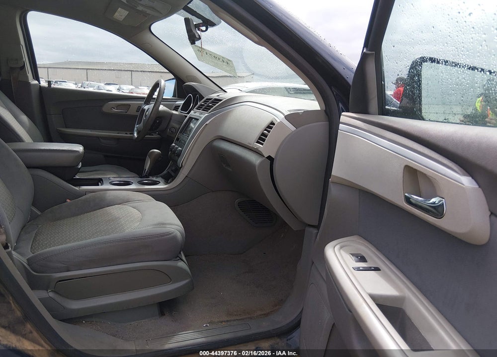 2012 CHEVROLET TRAVERSE LS VIN: 1GNKRFED8CJ223826
