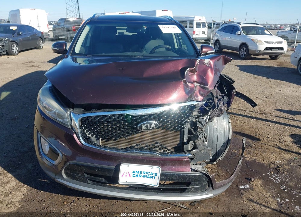 2016 KIA SORENTO 3.3L EX VIN: 5XYPHDA52GG065803