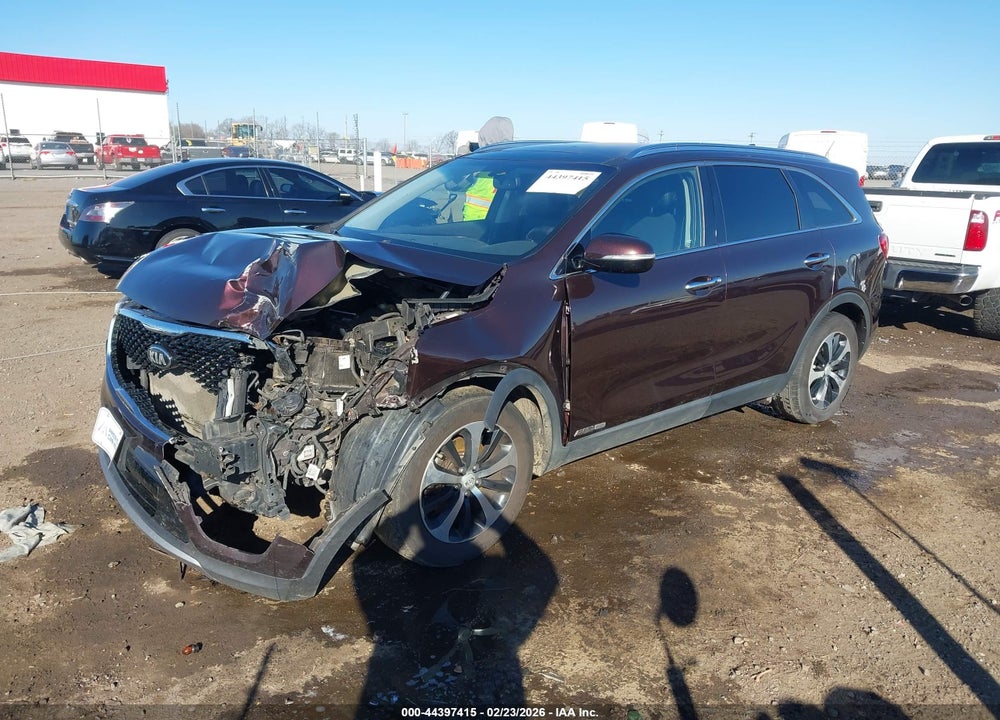 2016 KIA SORENTO 3.3L EX VIN: 5XYPHDA52GG065803
